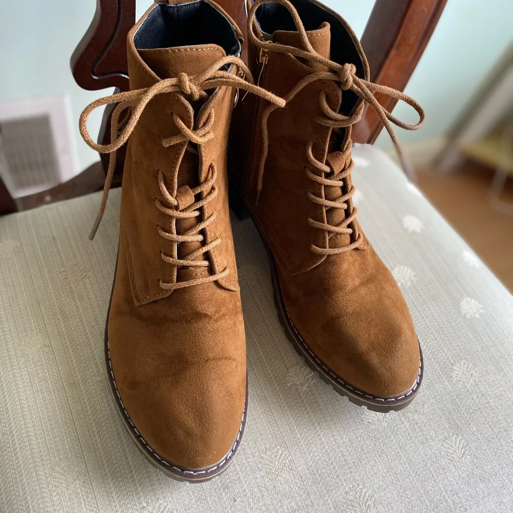 SHEIN  EUC Brown Suede Ankle Boots - Picture 14 of 15